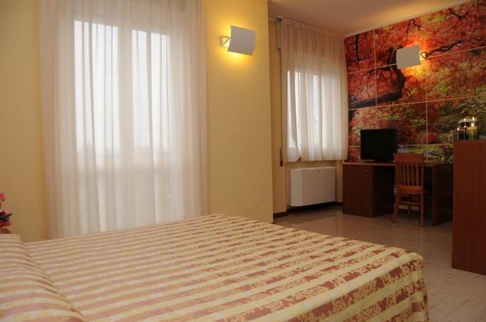 Hotel Industria ブレシア 部屋 写真